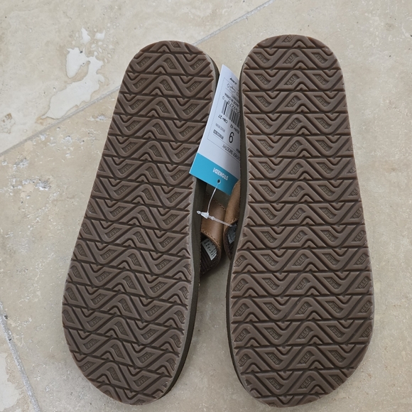 Reef Santa Ana Brown Leather Flip Flops SZ 9